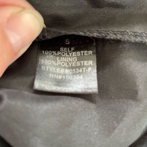 Etophe Studios Off Shoulder Chiffon Swing Crop Top Black S - Picture 8 of 8